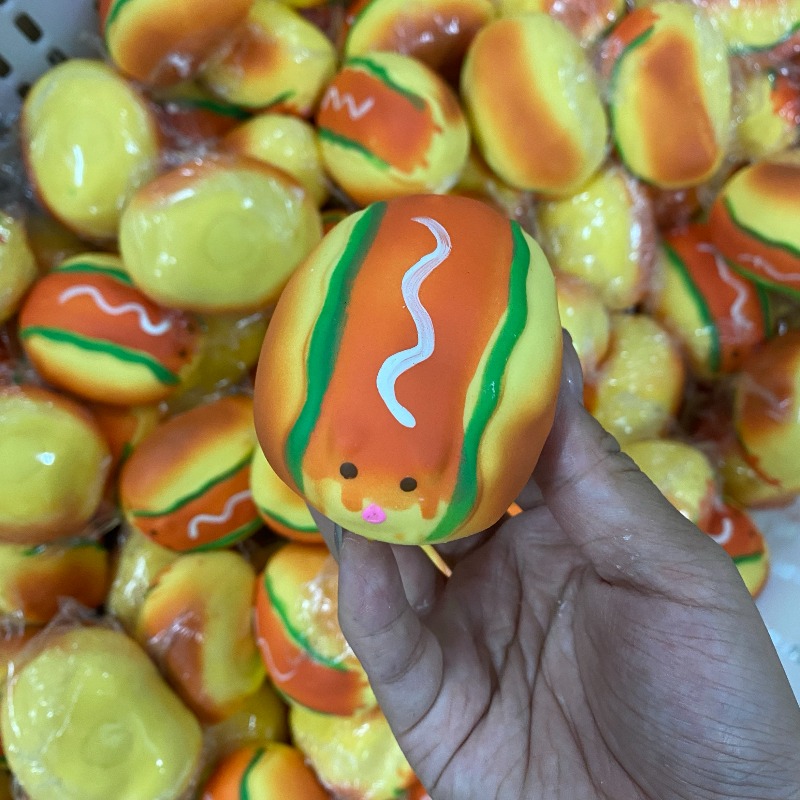 수제 볼 스퀴시 크런치 돼지고기 핫도그 소시지 스트레스 - Dog Toys 리뷰 및 가격
